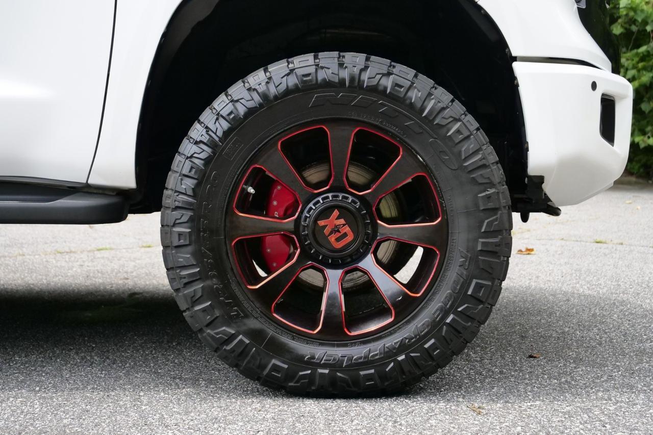 2020 Toyota Tundra Platinum 4X4 / Crewmax / UPGRADES / 5.7L V8! Lincolnton NC