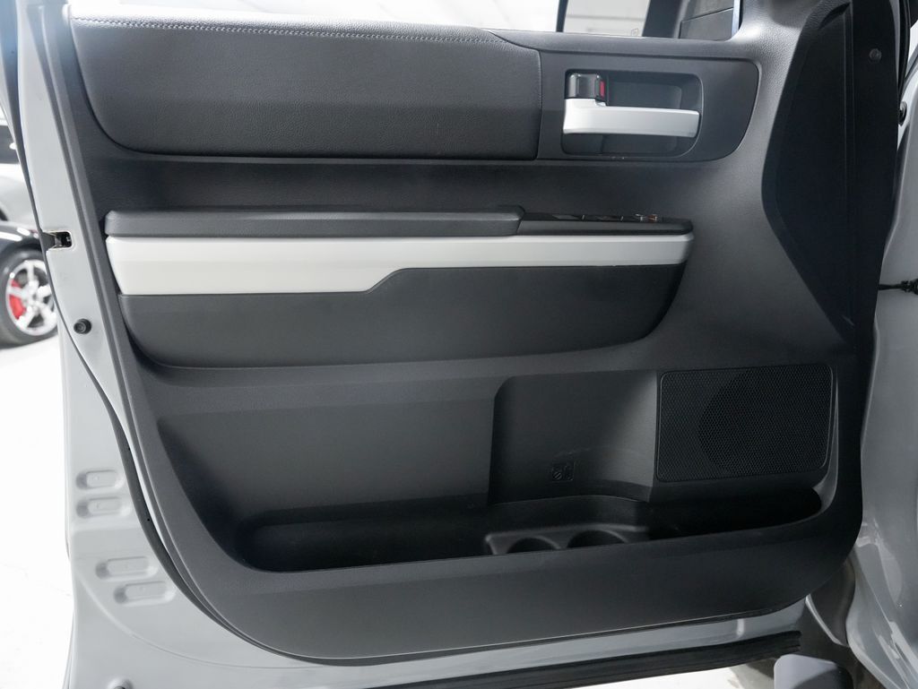 2020 Toyota Tundra SR5 Crewmax Tigard OR