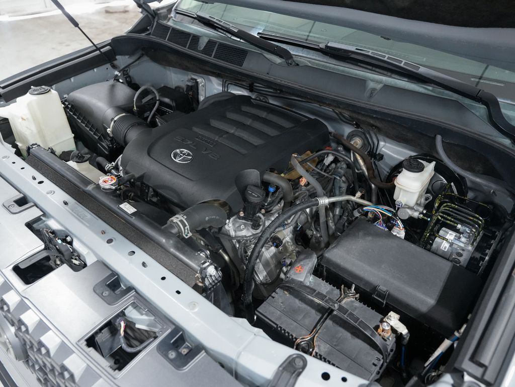2020 Toyota Tundra SR5 Crewmax Tigard OR