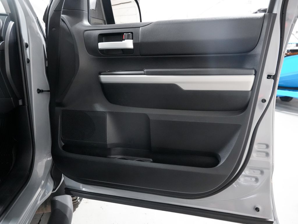2020 Toyota Tundra SR5 Crewmax Tigard OR