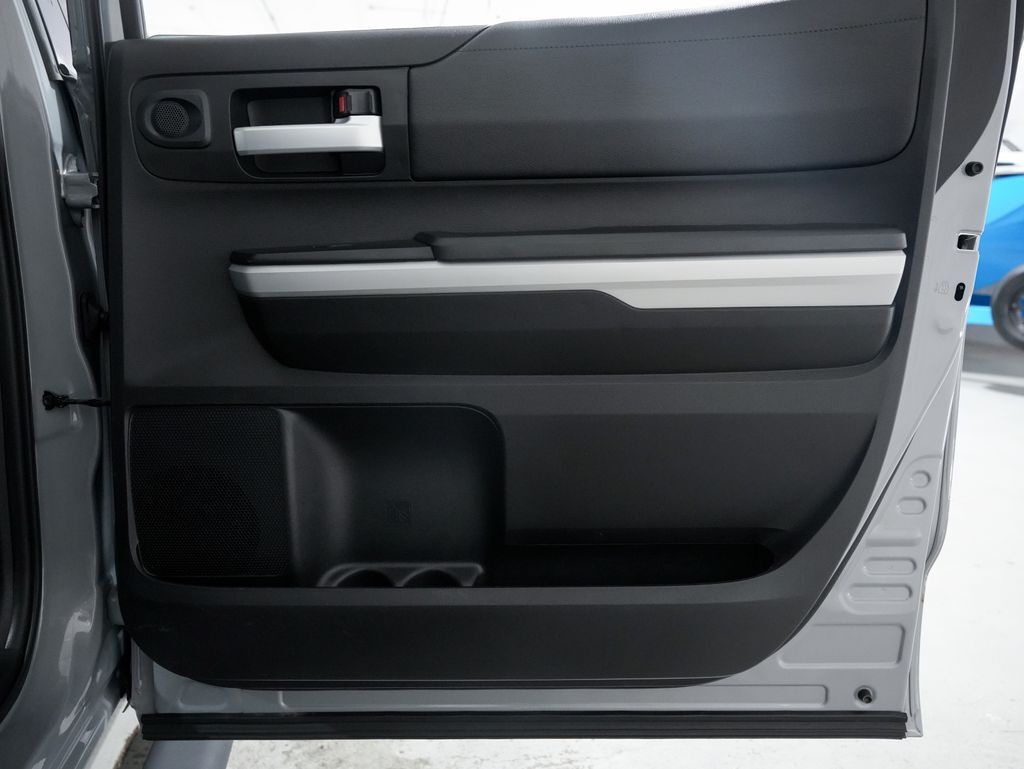 2020 Toyota Tundra SR5 Crewmax Tigard OR