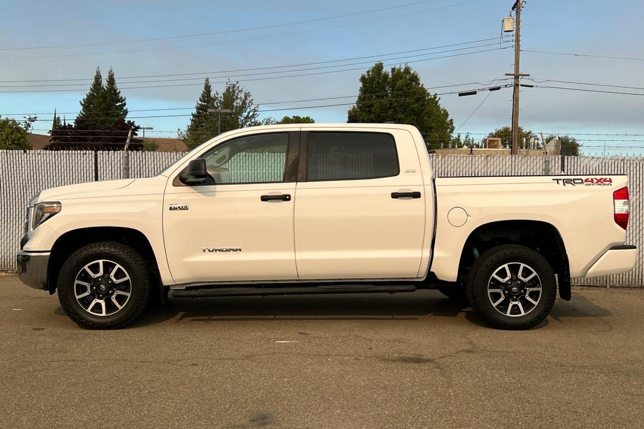 2020 Toyota Tundra SR5