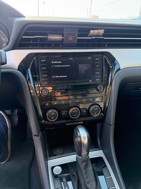 2020 VOLKSWAGEN PASSAT SE Grand Prairie TX