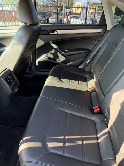 2020 VOLKSWAGEN PASSAT SE Grand Prairie TX