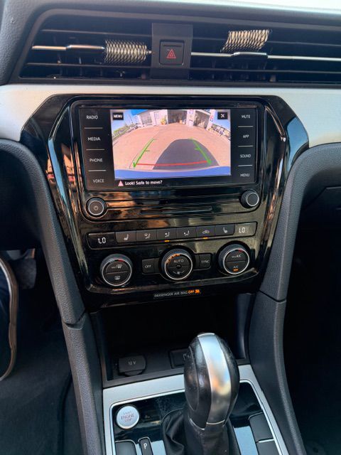 2020 VOLKSWAGEN PASSAT SE Grand Prairie TX