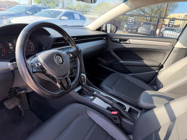 2020 VOLKSWAGEN PASSAT SE Grand Prairie TX