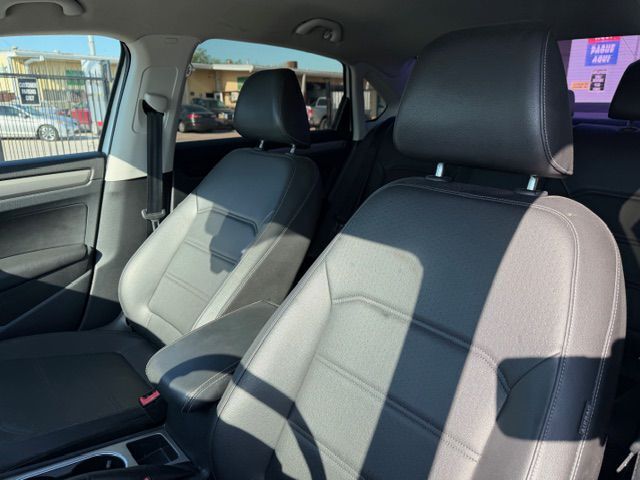 2020 VOLKSWAGEN PASSAT SE Grand Prairie TX