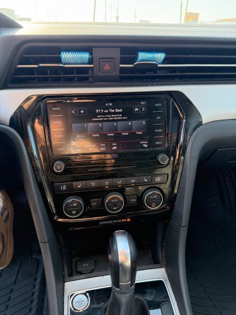 2020 VOLKSWAGEN PASSAT SE Grand Prairie TX