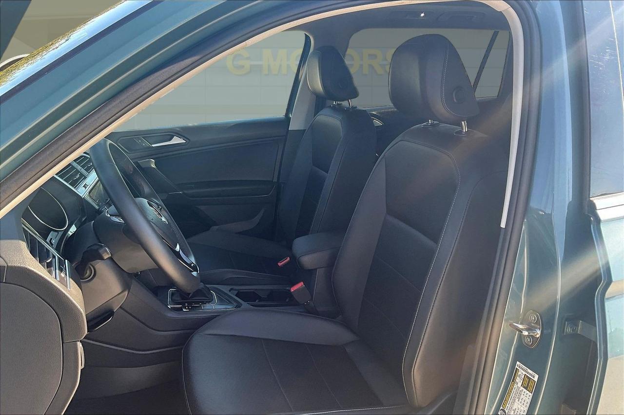 2020 VOLKSWAGEN TIGUAN SE Houston TX