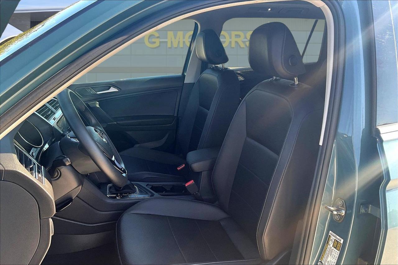 2020 VOLKSWAGEN TIGUAN SE Houston TX