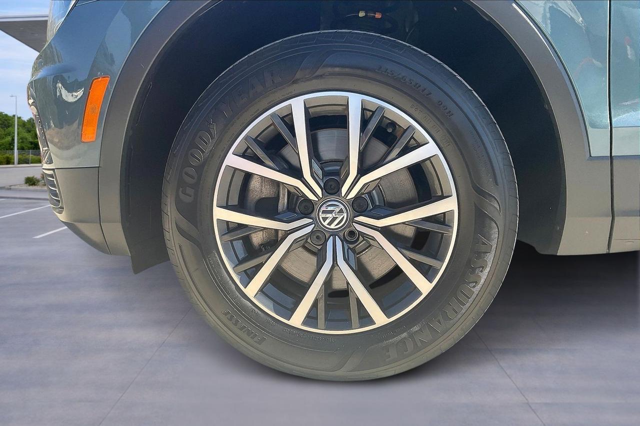 2020 VOLKSWAGEN TIGUAN SE Houston TX