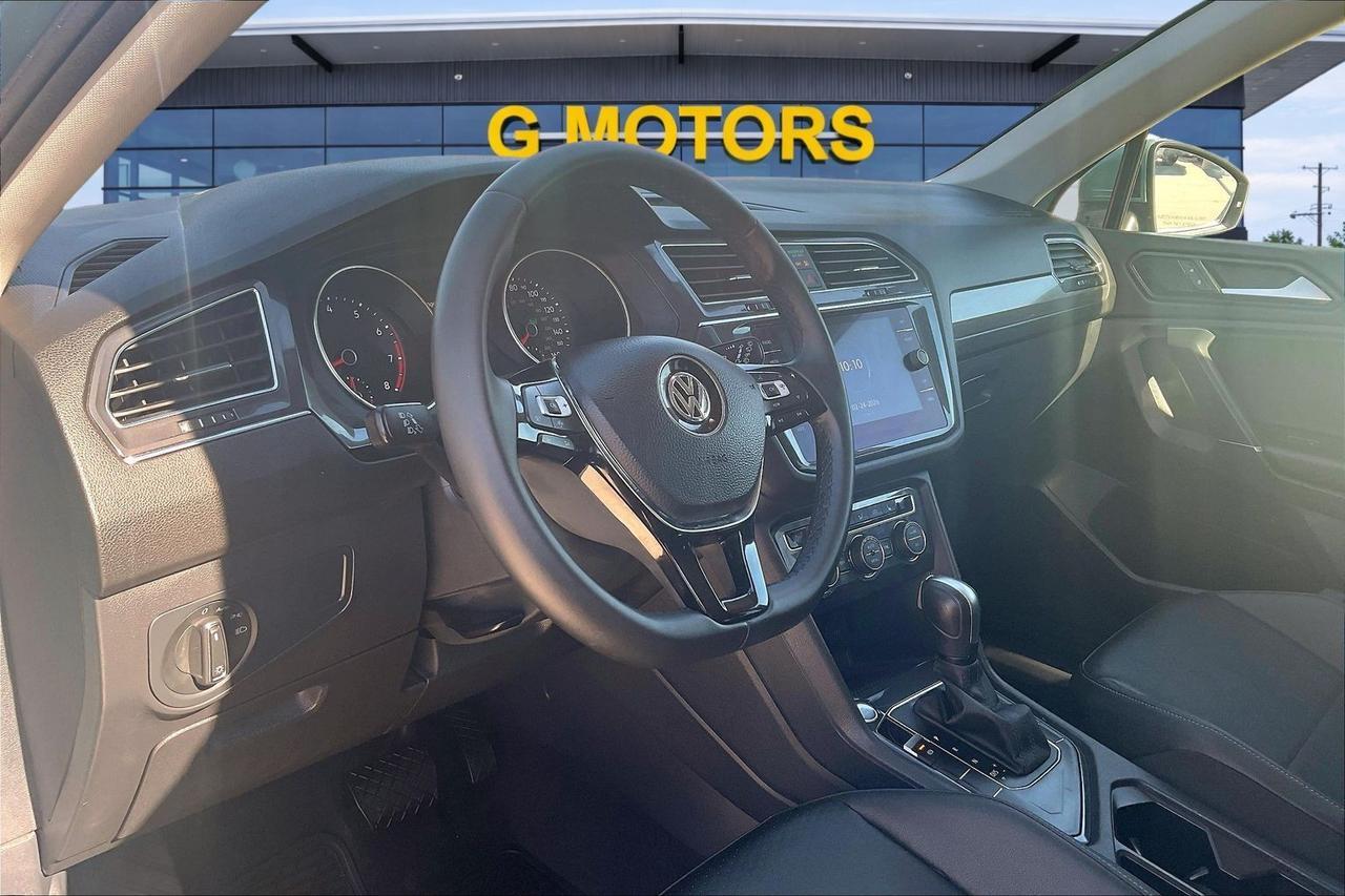 2020 VOLKSWAGEN TIGUAN SE Houston TX