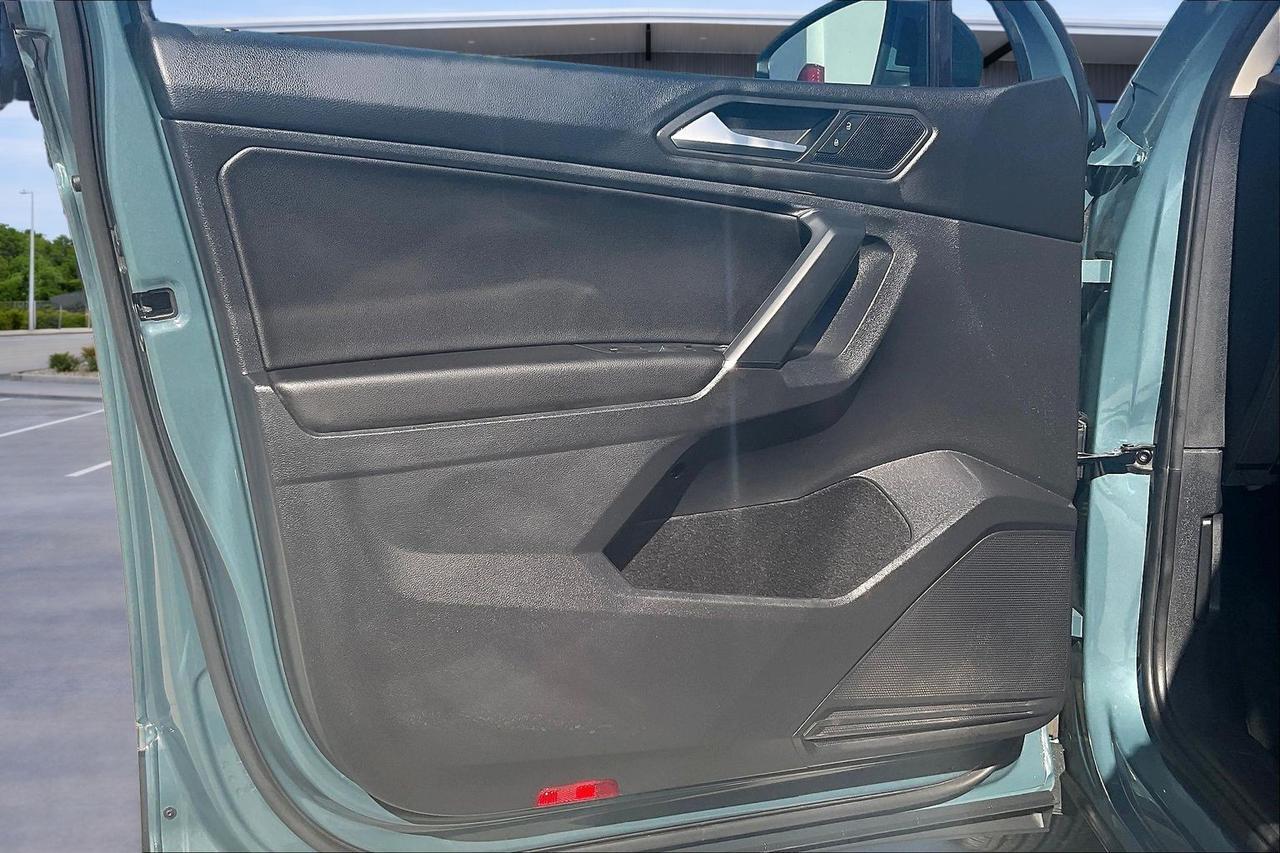 2020 VOLKSWAGEN TIGUAN SE Houston TX