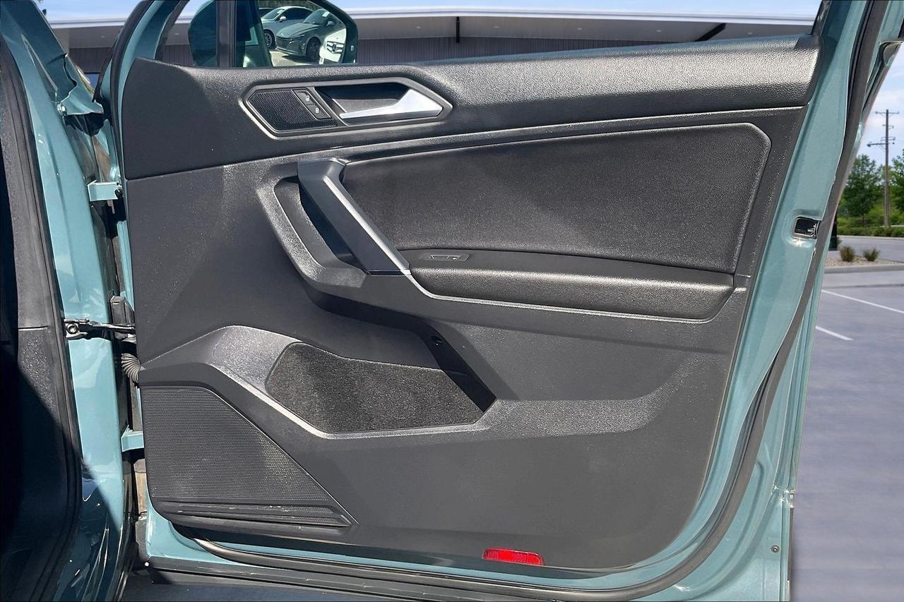 2020 VOLKSWAGEN TIGUAN SE Houston TX