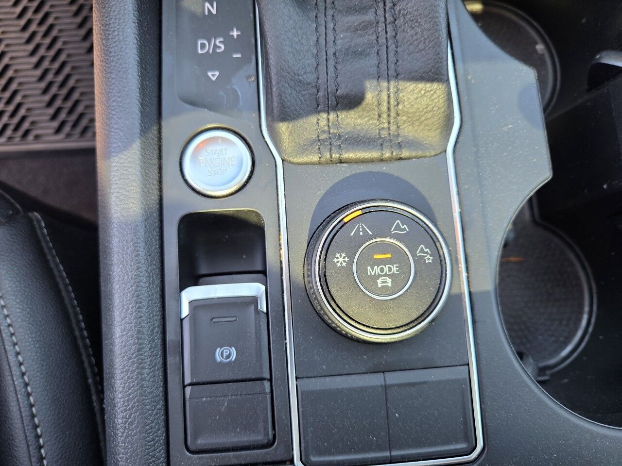 2020 Volkswagen Atlas 3.6L V6 SE w/Technology Charlton MA