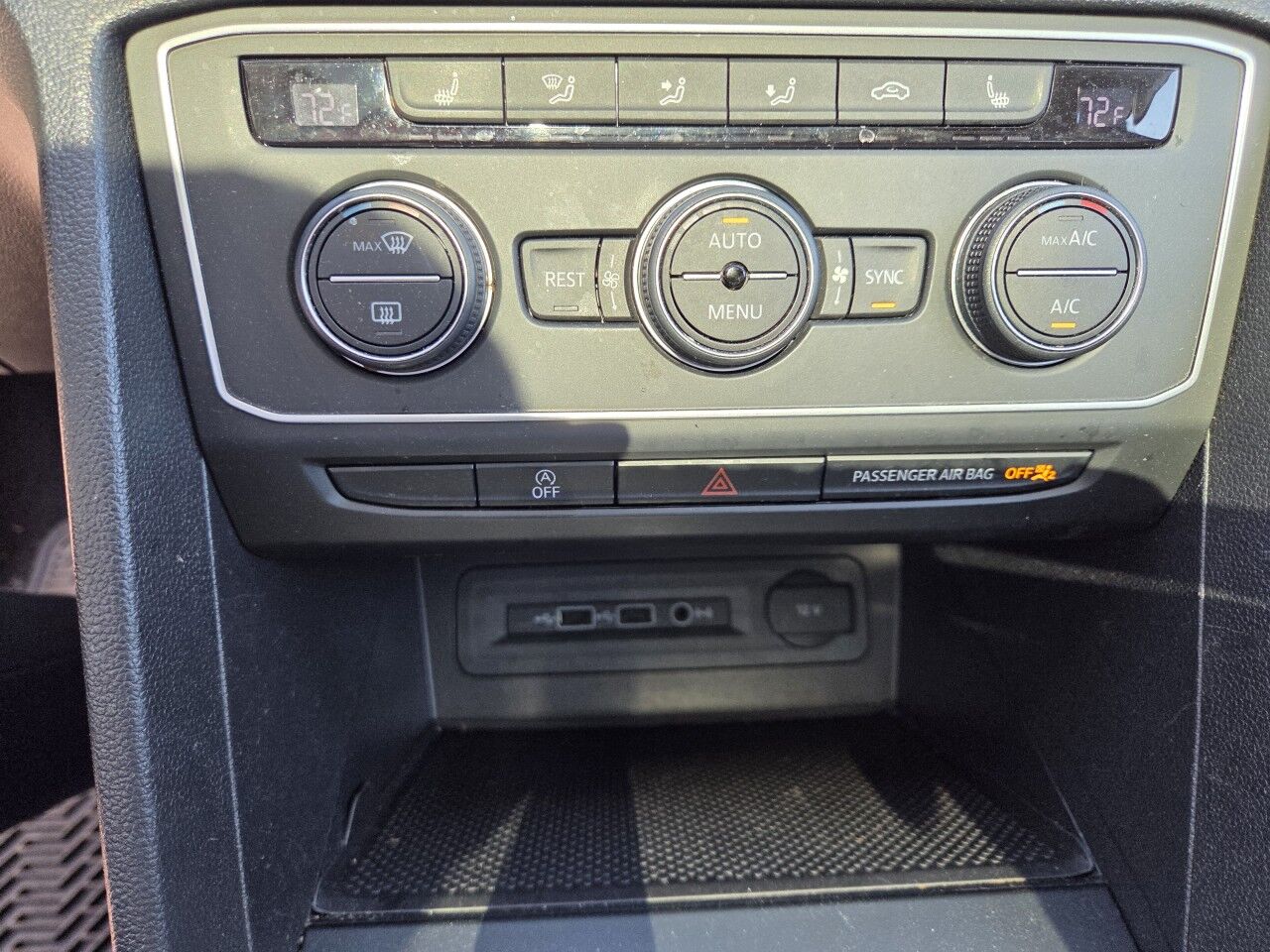 2020 Volkswagen Atlas 3.6L V6 SE w/Technology Charlton MA