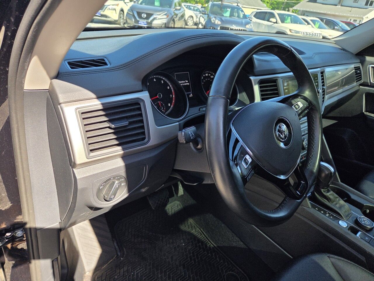 2020 Volkswagen Atlas 3.6L V6 SE w/Technology Charlton MA