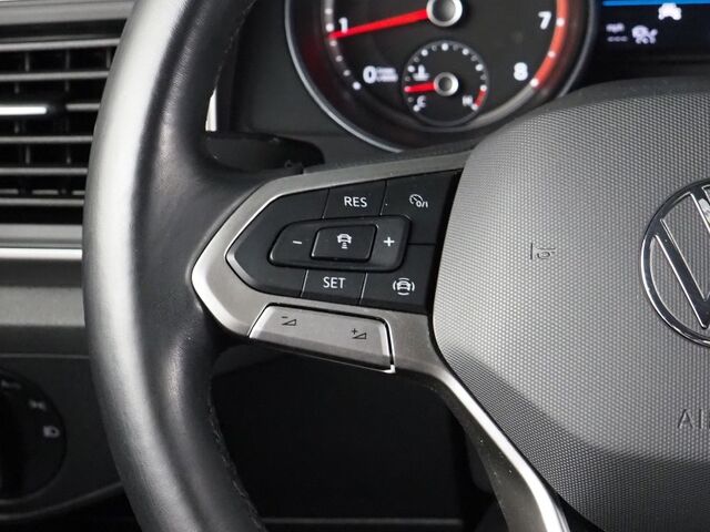 2020 Volkswagen Atlas Cross Sport 3.6L V6 SE w/Technology *ADAPTIVE CRUISE, SAFETY ALERTS, BACKUP-CAMERA, COLOR TOUCHSCREEN, PANORAMA MOONROOF, HEATED SEATS, REMOTE START, POWER LIFTGATE, 20 INCH ALLOYS, ANDROID & APPLE Round Rock TX