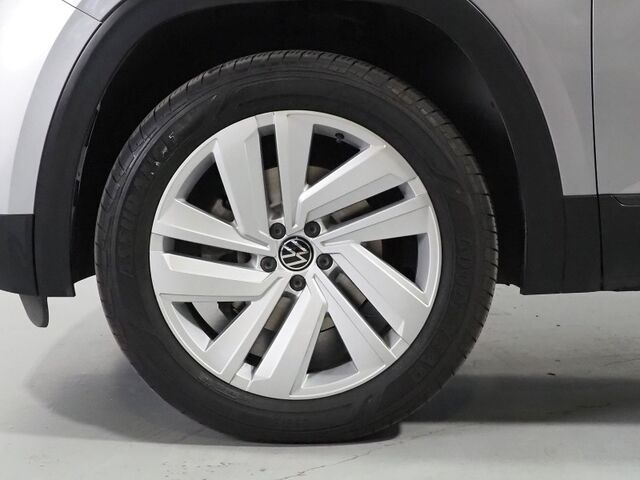 2020 Volkswagen Atlas Cross Sport 3.6L V6 SE w/Technology *ADAPTIVE CRUISE, SAFETY ALERTS, BACKUP-CAMERA, COLOR TOUCHSCREEN, PANORAMA MOONROOF, HEATED SEATS, REMOTE START, POWER LIFTGATE, 20 INCH ALLOYS, ANDROID & APPLE Round Rock TX