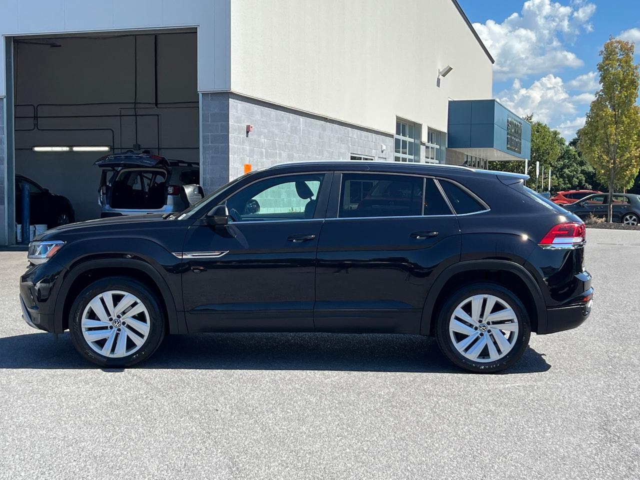 2020 Volkswagen Atlas Cross Sport 3.6L V6 SE w/Technology Hagerstown MD