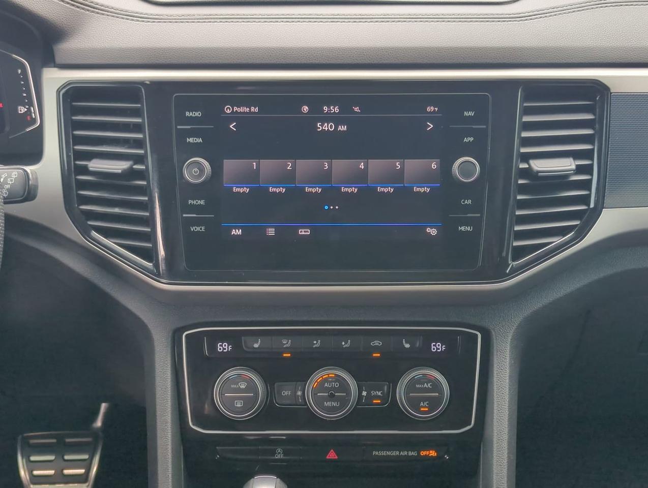 2020 Volkswagen Atlas Cross Sport 3.6L V6 SEL R-Line Appleton WI