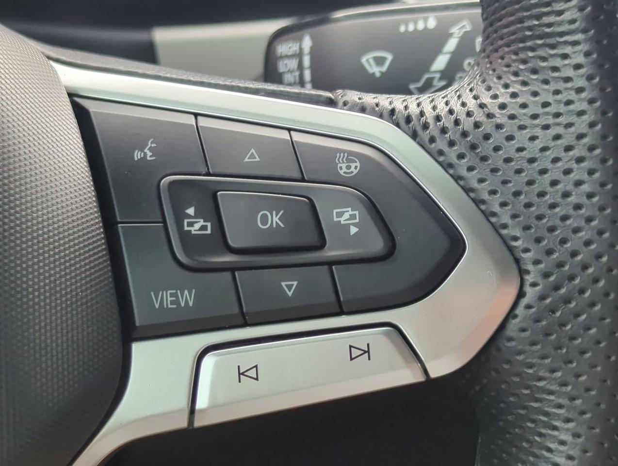 2020 Volkswagen Atlas Cross Sport 3.6L V6 SEL R-Line Appleton WI