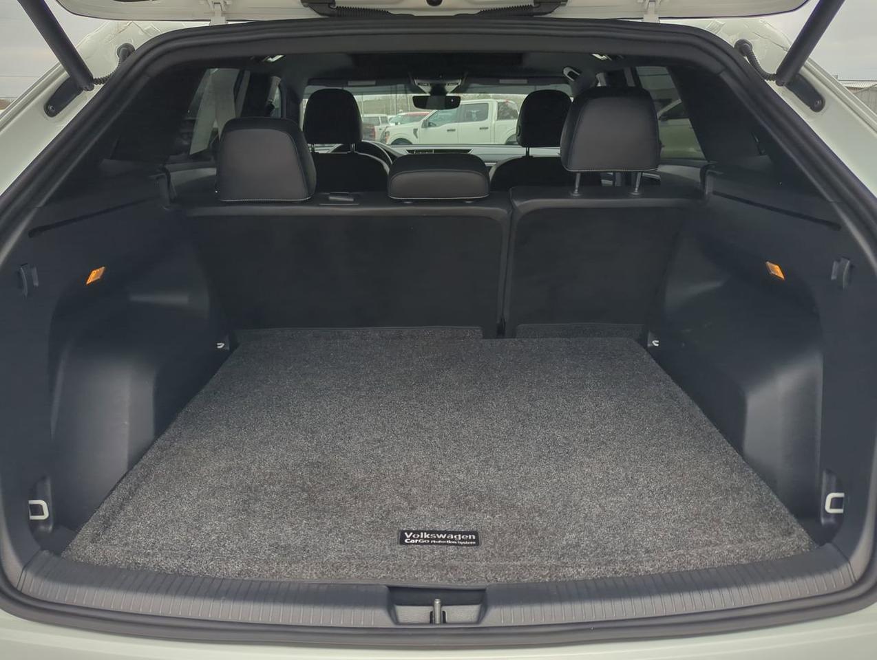 2020 Volkswagen Atlas Cross Sport 3.6L V6 SEL R-Line Appleton WI