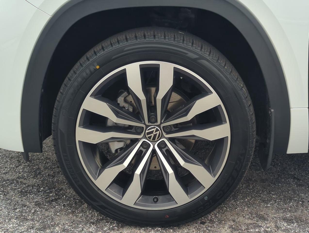 2020 Volkswagen Atlas Cross Sport 3.6L V6 SEL R-Line Appleton WI