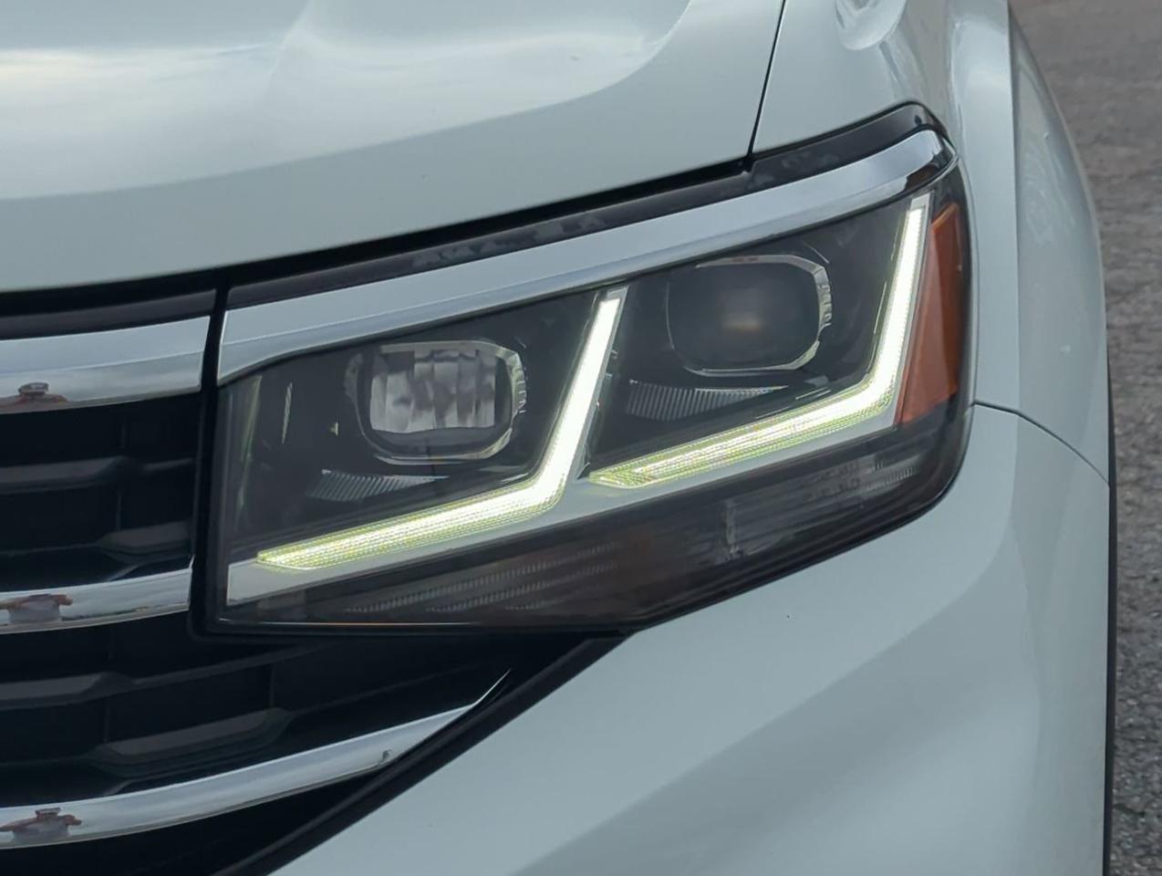 2020 Volkswagen Atlas Cross Sport 3.6L V6 SEL R-Line Appleton WI