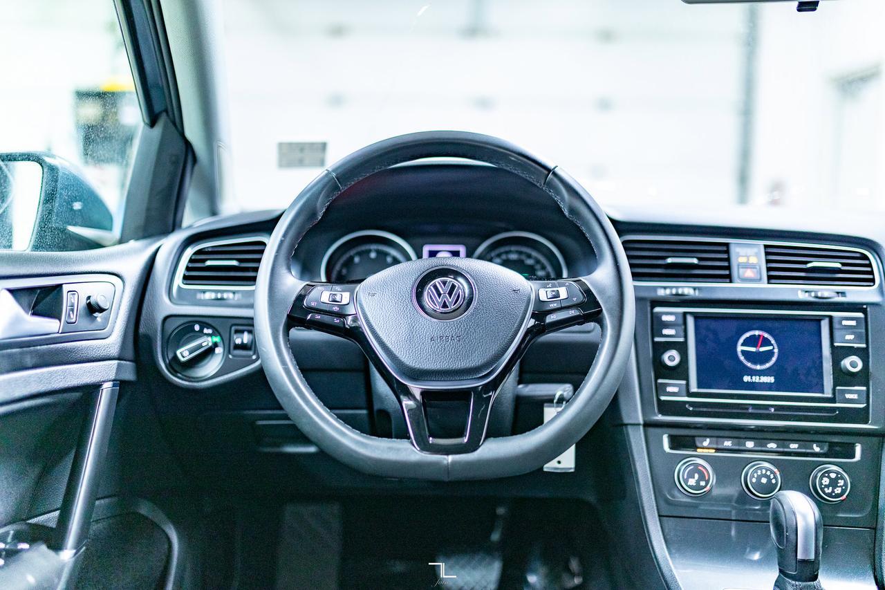 2020 Volkswagen Golf Comfortline PSeat BCam Red Deer AB