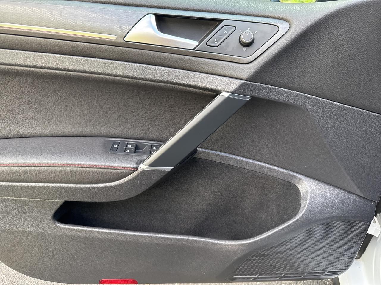 2020 Volkswagen Golf GTI 2.0T SE Warrenton VA