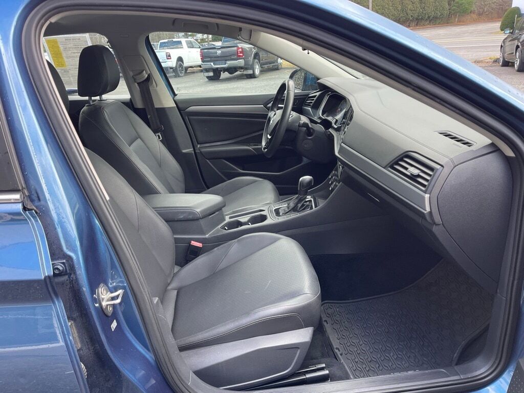 2020 Volkswagen Jetta 1.4T SE Orange MA