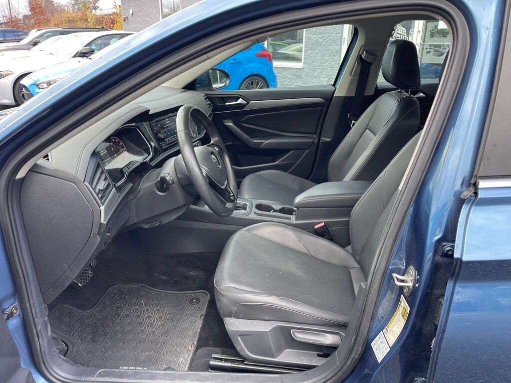 2020 Volkswagen Jetta 1.4T SE Orange MA