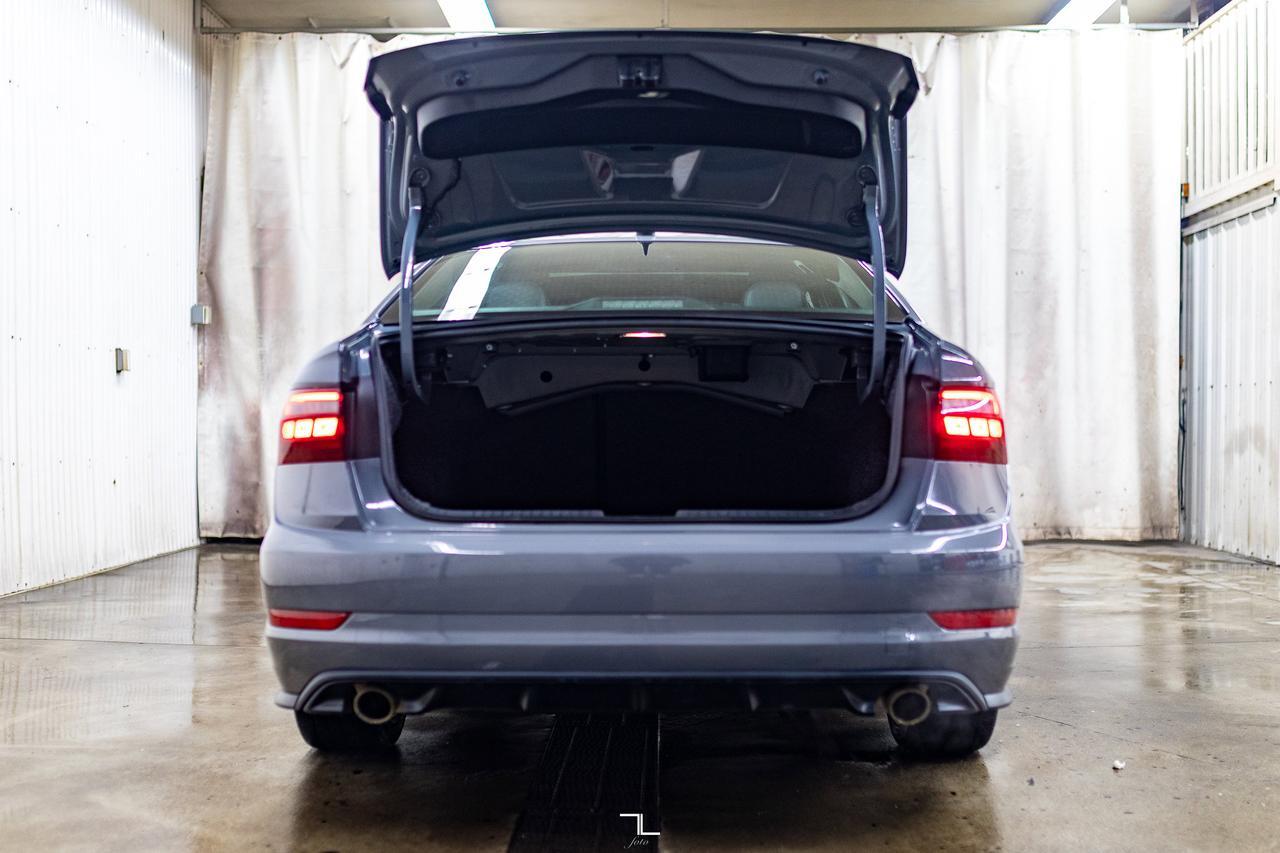 2020 Volkswagen Jetta GLI Leather Roof Nav BCam Red Deer AB