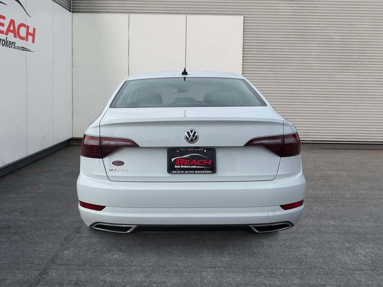 2020 Volkswagen Jetta SEL Premium, HEATED AND VENTILATED SEATS, 2ND ROW HEATED, SUNROOF, HEATED STEERING WHEEL, BACKUP CAMERA, REMOTE START, POWER MIRRORS, CLEAN CARFAX, ONLY 1 OWNER! Norfolk VA