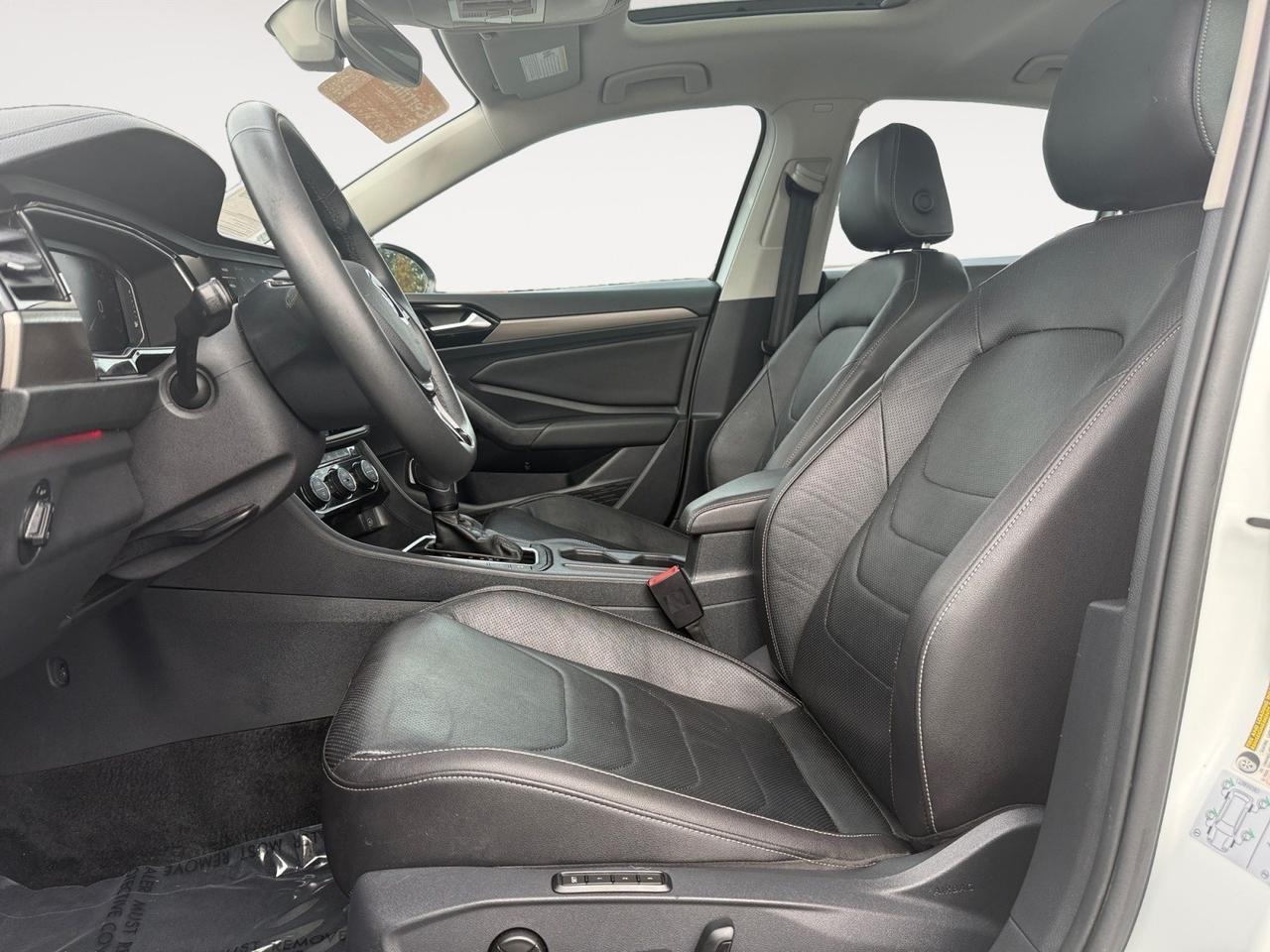 2020 Volkswagen Jetta SEL Premium, HEATED AND VENTILATED SEATS, 2ND ROW HEATED, SUNROOF, HEATED STEERING WHEEL, BACKUP CAMERA, REMOTE START, POWER MIRRORS, CLEAN CARFAX, ONLY 1 OWNER! Norfolk VA