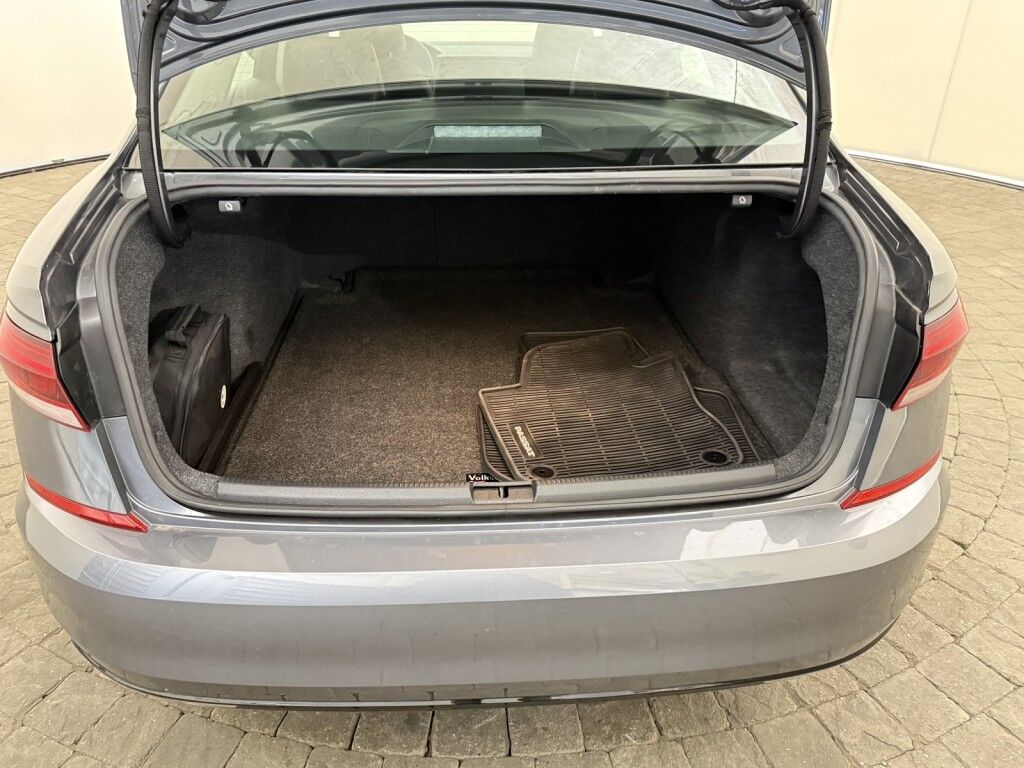 2020 Volkswagen Passat 2.0T R-Line Auto Maumee OH