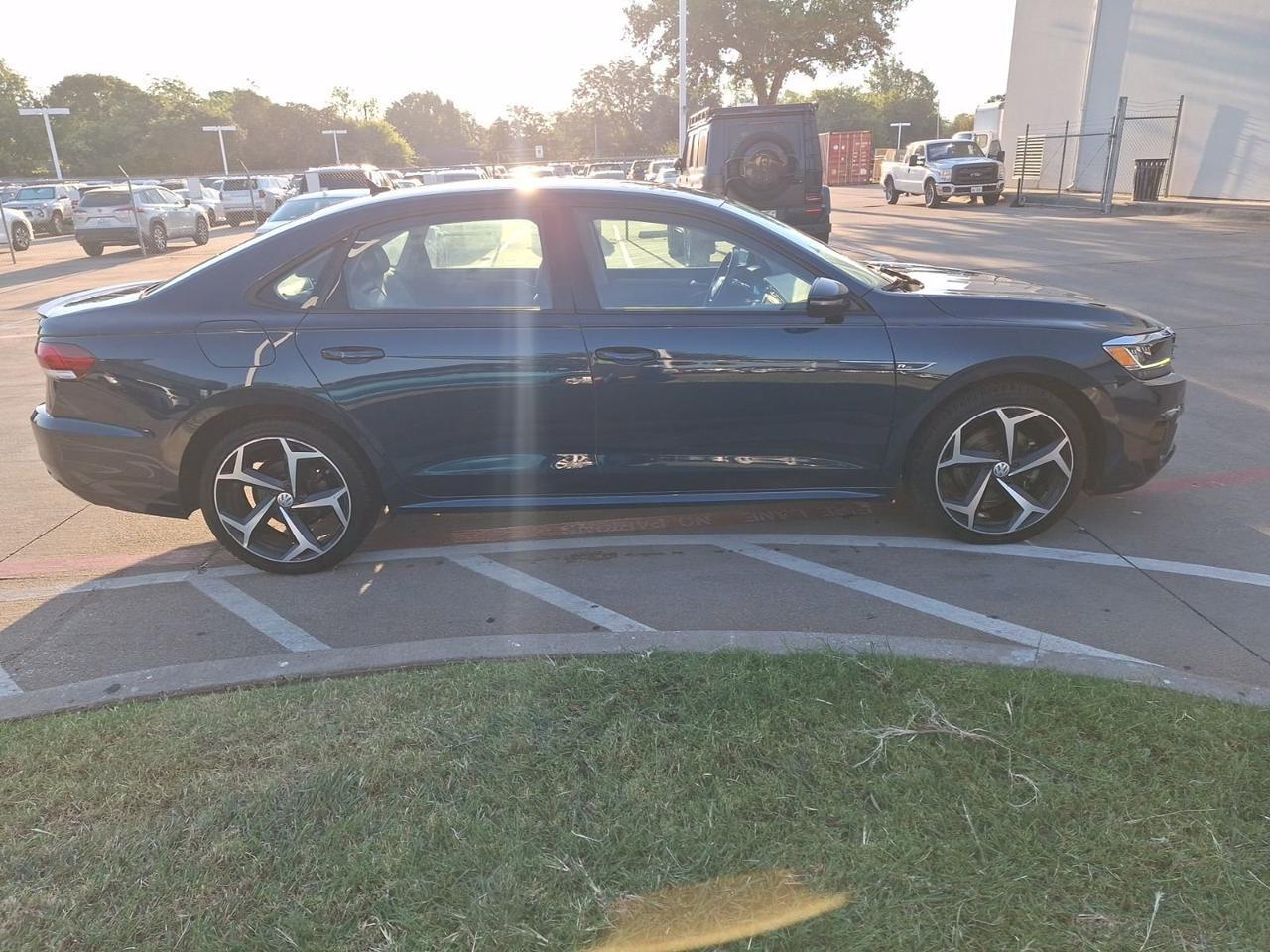 2020 Volkswagen Passat 2.0T R-Line Hurst TX