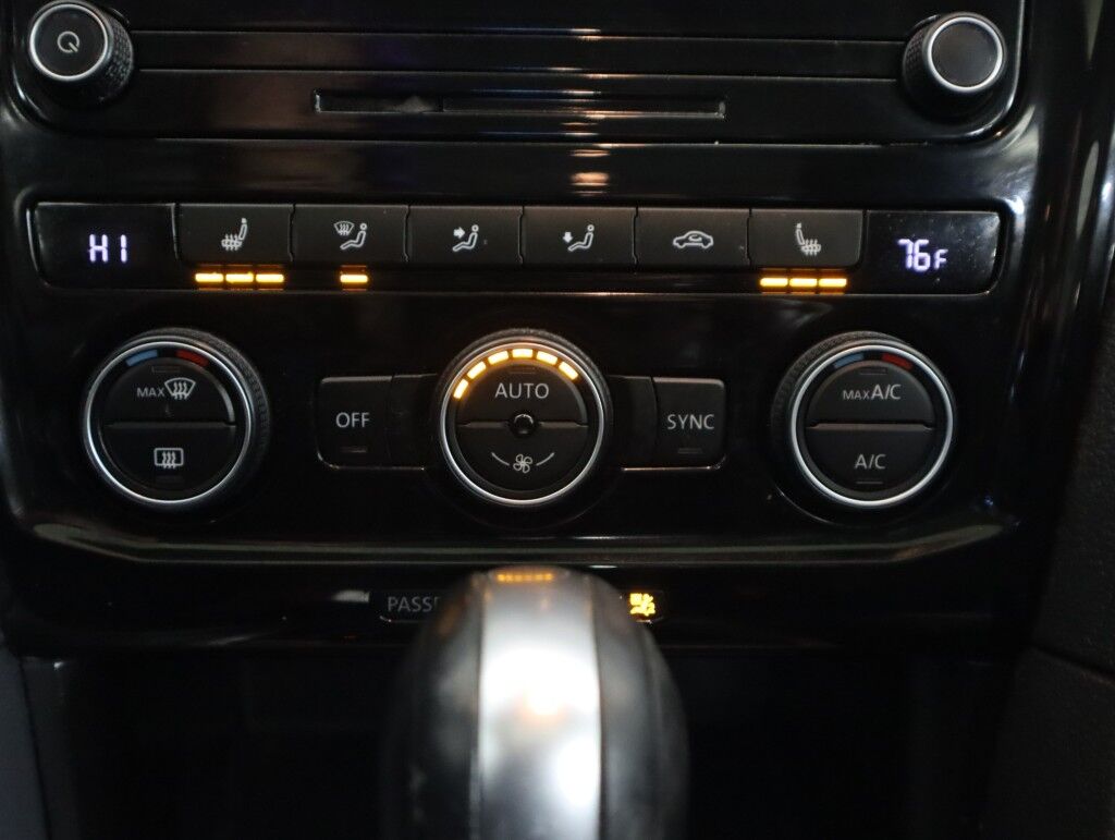 2020 Volkswagen Passat 2.0T SE Auto Sunroof pkg Maumee OH