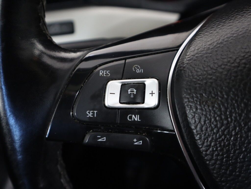 2020 Volkswagen Passat 2.0T SE Auto Sunroof pkg Maumee OH