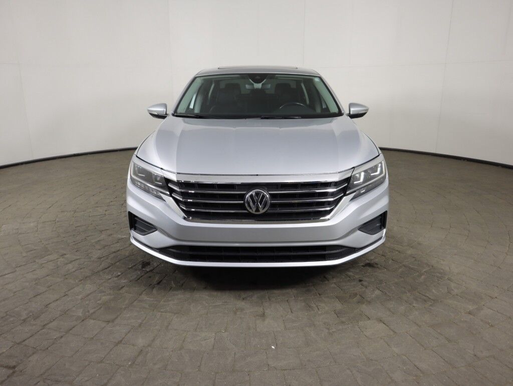 2020 Volkswagen Passat 2.0T SE Auto Sunroof pkg Maumee OH