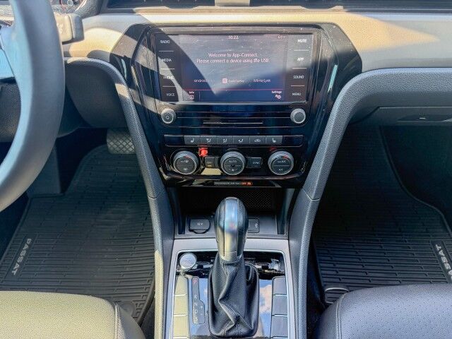 2020 Volkswagen Passat 2.0T SE Conover NC