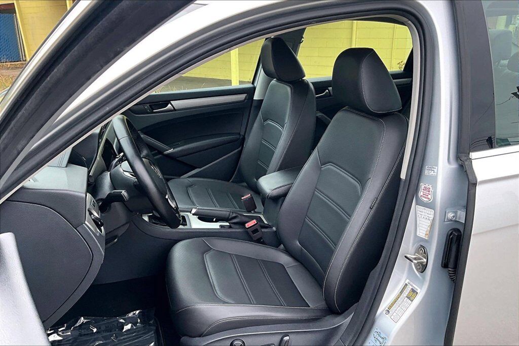 2020 Volkswagen Passat 2.0T SE OR