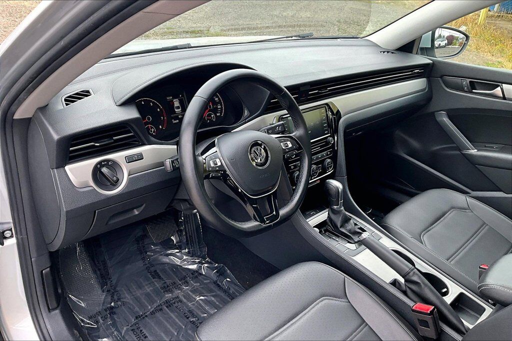 2020 Volkswagen Passat 2.0T SE OR