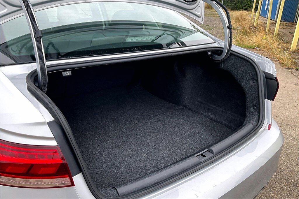 2020 Volkswagen Passat 2.0T SE OR
