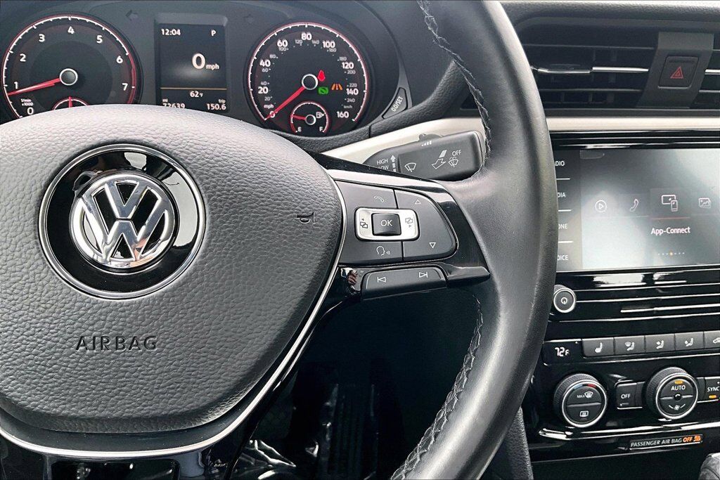 2020 Volkswagen Passat 2.0T SE OR