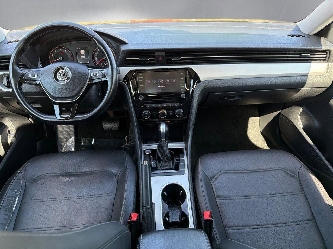 2020 Volkswagen Passat 2.0T SE Hagerstown MD