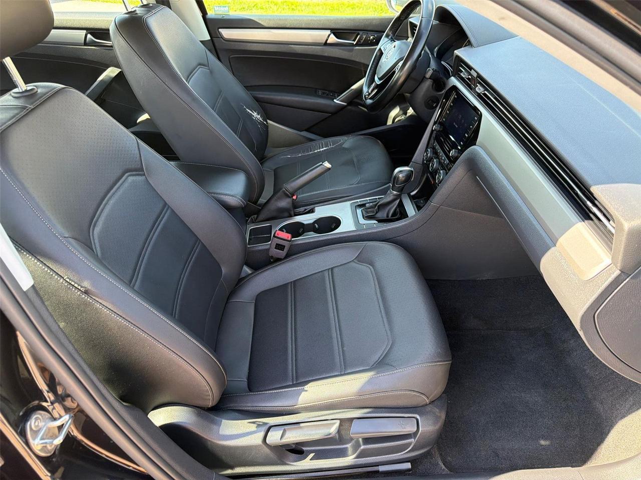 2020 Volkswagen Passat 2.0T SE Hagerstown MD