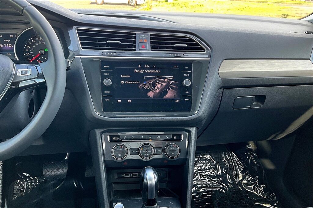 2020 Volkswagen Tiguan 2.0T SE OR