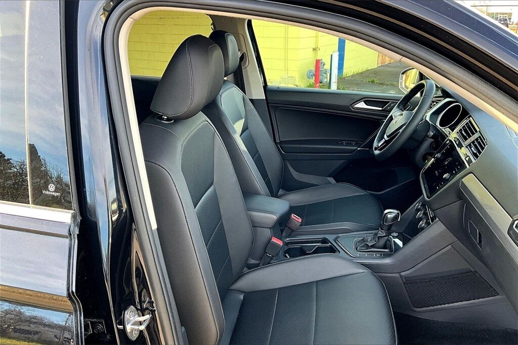 2020 Volkswagen Tiguan 2.0T SE OR